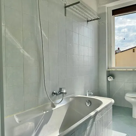 Attico Terrazza Vista Panoramica Lungarni Pisani Apartamento