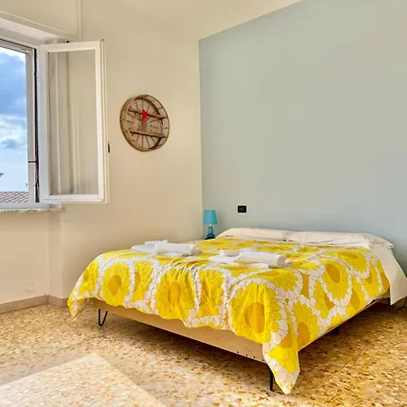 Attico Terrazza Vista Panoramica Lungarni Pisani